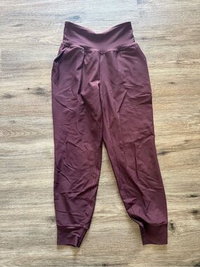 Old navy High-Waist Women's Jogger Pants in Deep Burgundy